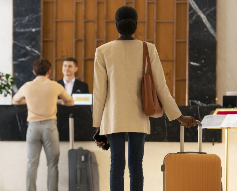 bnetwork acquires Hotel Management International Europe